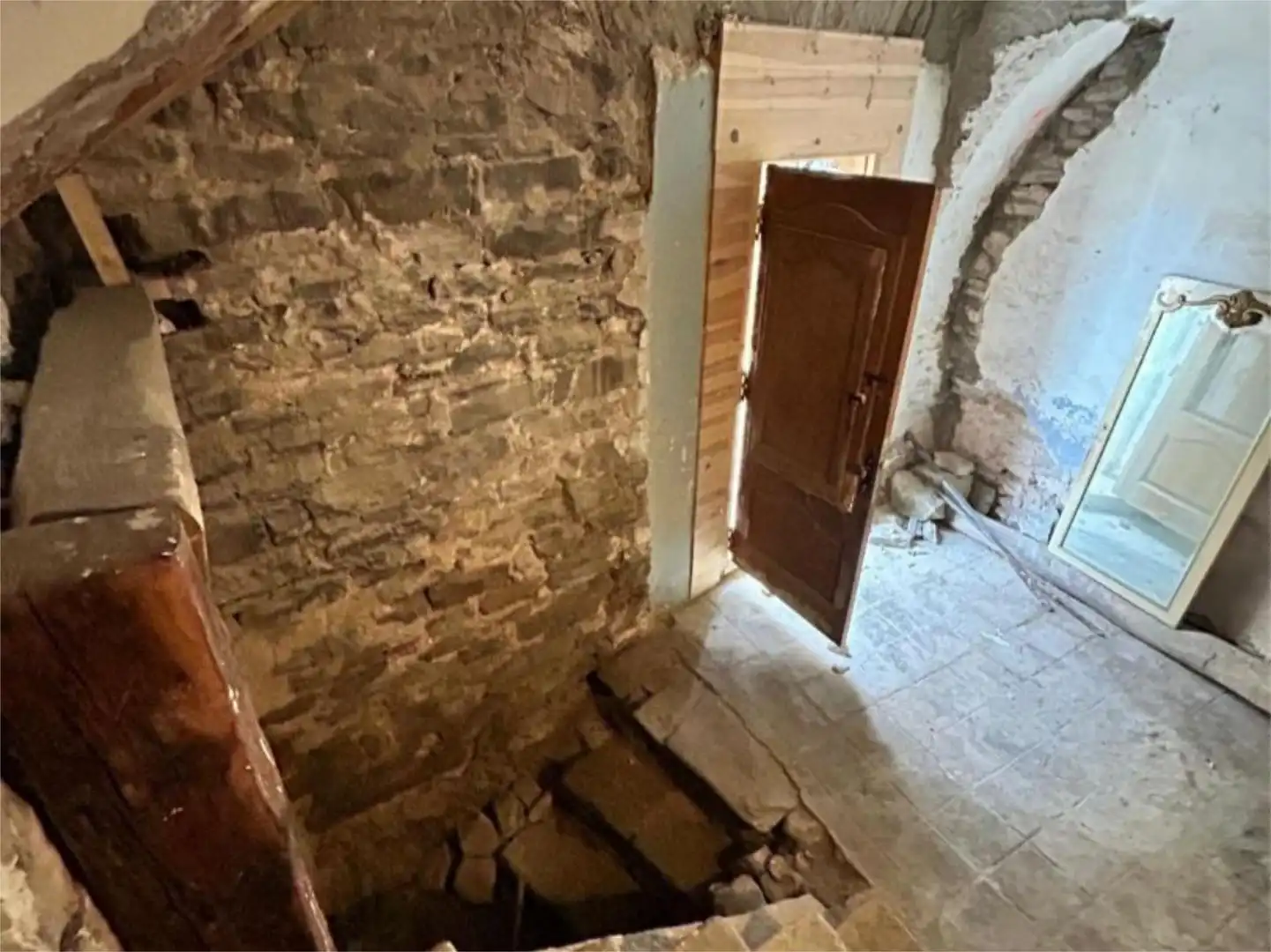 Casa adosada en venda a Calle Unica, 35, Gavet de la Conca