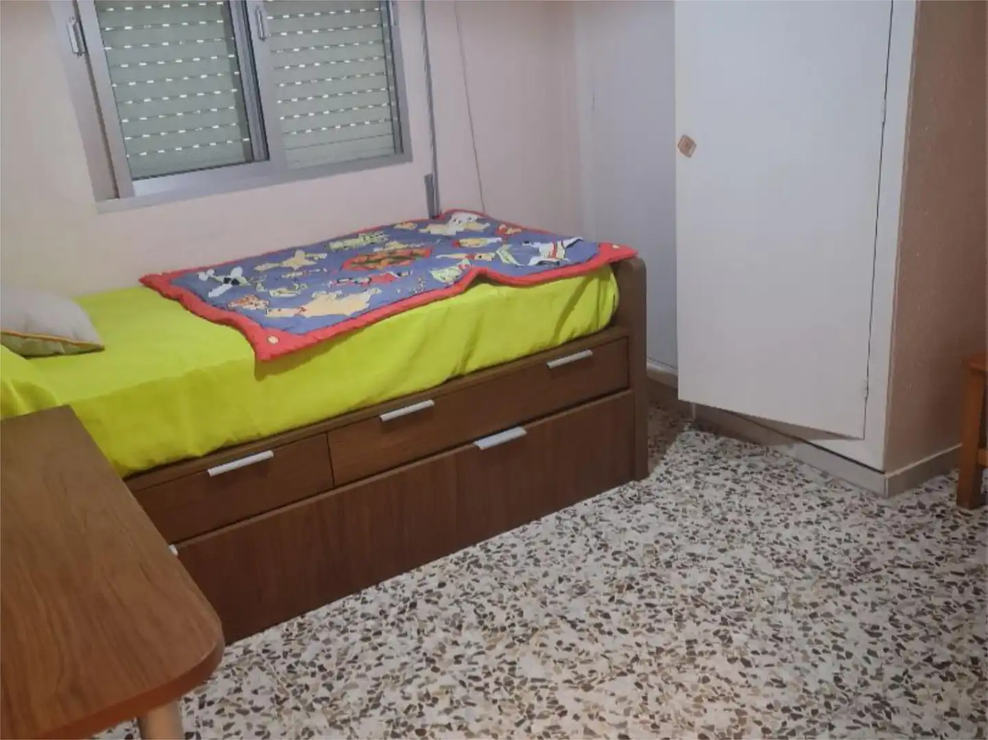 Piso en venta en Calle Cisne, 27, Punta Umbría Habitación de Piso en venta en Punta Umbría con Aire acondicionado, Jardín privado y Terraza