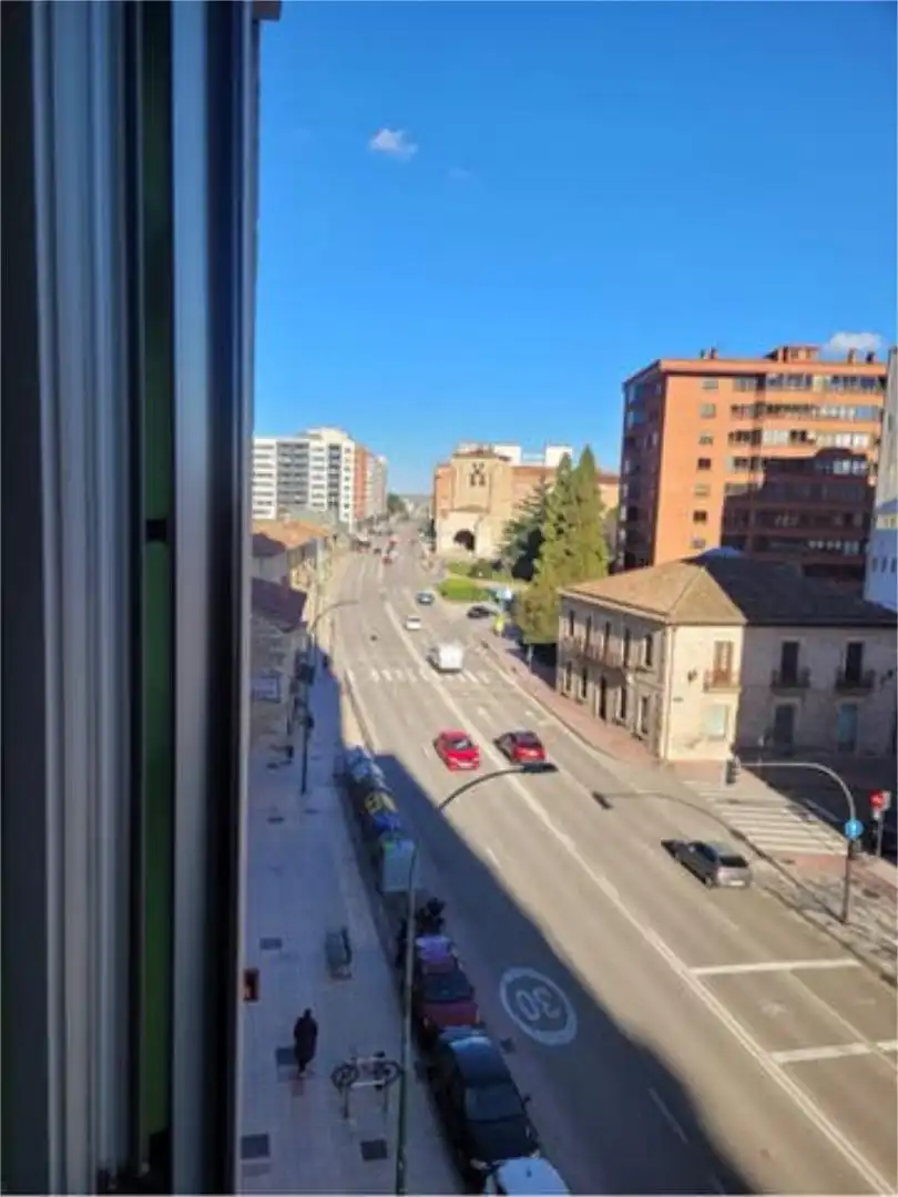 Pis en venda a Villafría - La Ventilla - Castañares Vista exterior de Pis en venda en Burgos amb Calefacció i Terrassa