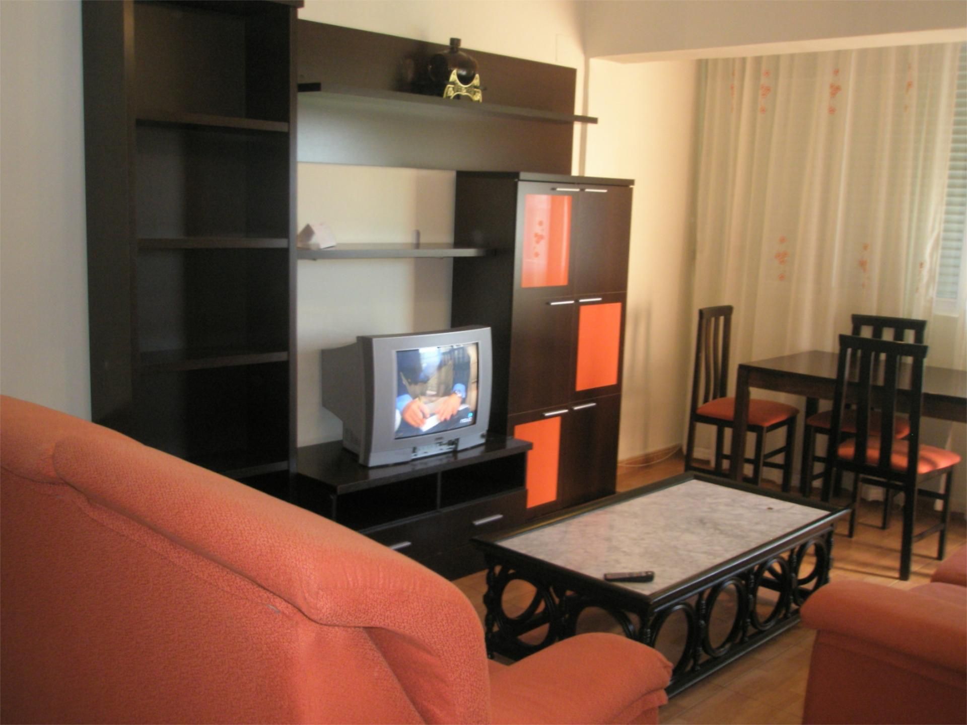 Pis de lloguer a Calle Aurelio Cabrera, 4, Maria Auxiliadora - Barriada de Llera