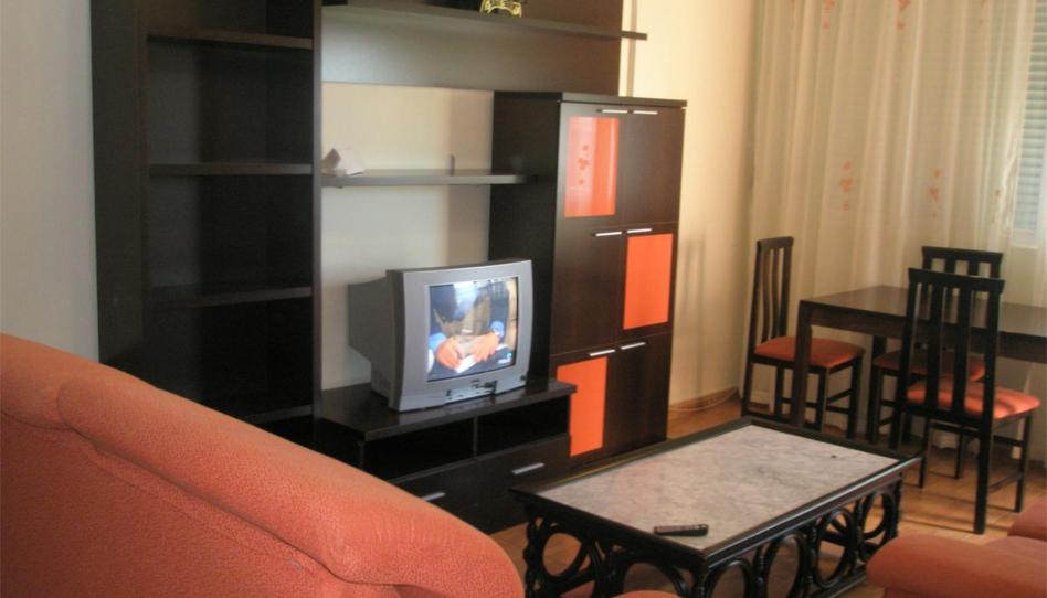 Pis de lloguer a Calle Aurelio Cabrera, 4, Maria Auxiliadora - Barriada de Llera, Badajoz Capital - imatge 1 Foto 1 de Pis de lloguer a Calle Aurelio Cabrera, 4, Maria Auxiliadora - Barriada de Llera, Badajoz Capital