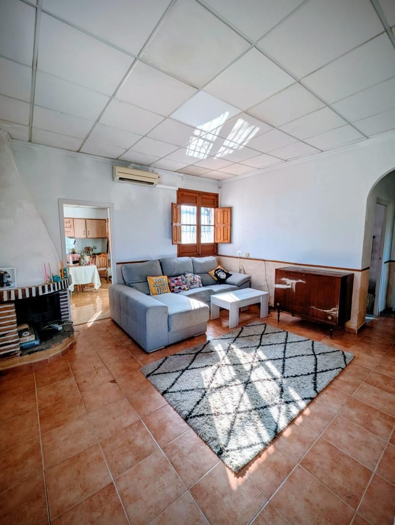 Einfamilien-Reihenhaus zum Verkauf in Calle Mota del Molino, 2, Beniel Wohnzimmer von Einfamilien-Reihenhaus zum Verkauf in Beniel mit Klimaanlage, Parkett und Terrasse