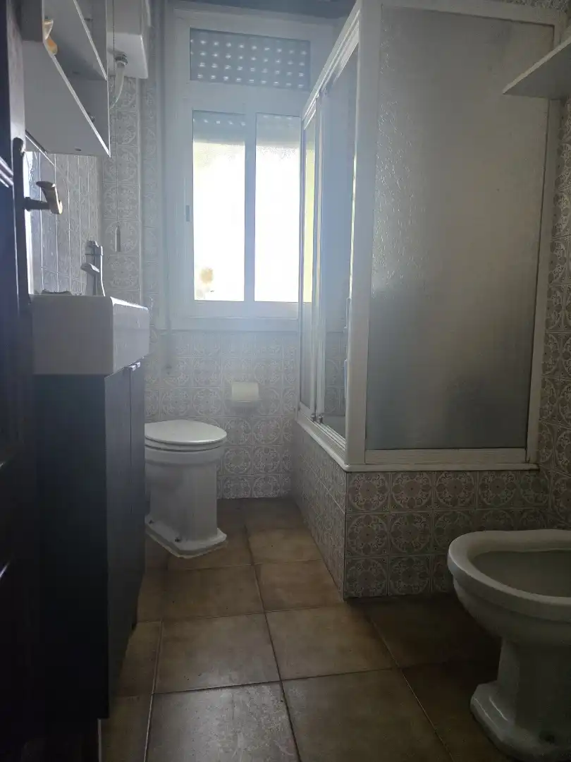 Baño de Casa o chalet en venta en Oleiros con Calefacción, Jardín privado y Parquet