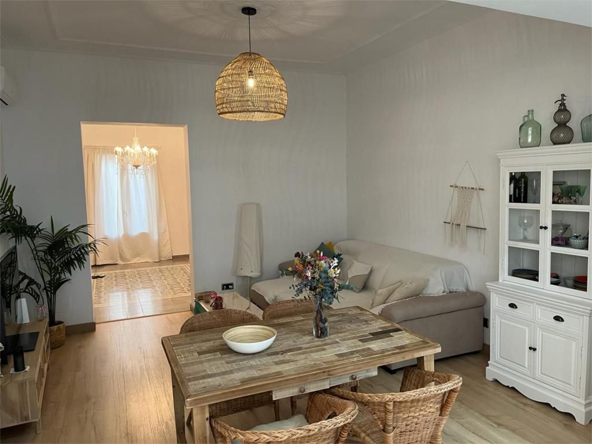 Flat for rent in La Soledat Sud Living room of Flat for rent in Palma de Mallorca with Air Conditioner, Parquet flooring and Furnished