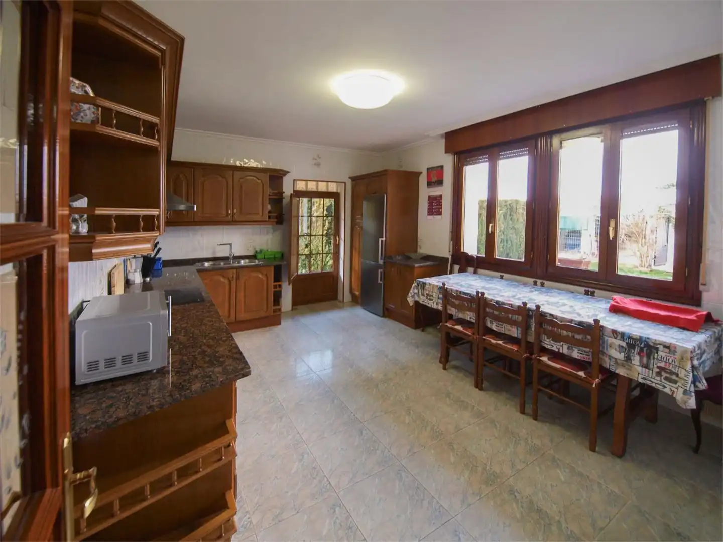 Cocina de Casa o chalet en venta en Trespaderne con Calefacción, Jardín privado y Parquet