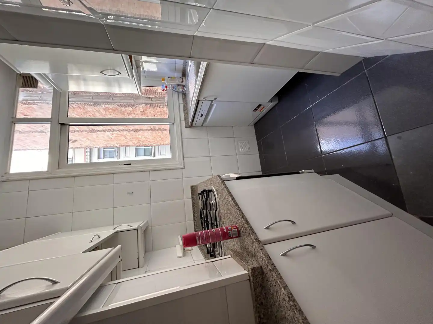 Flat for sale in Carrer de Sant Gervasi de Cassoles, 6, Sant Gervasi i la Bonanova Kitchen of Flat for sale in Barcelona Capital with Air Conditioner and Balcony