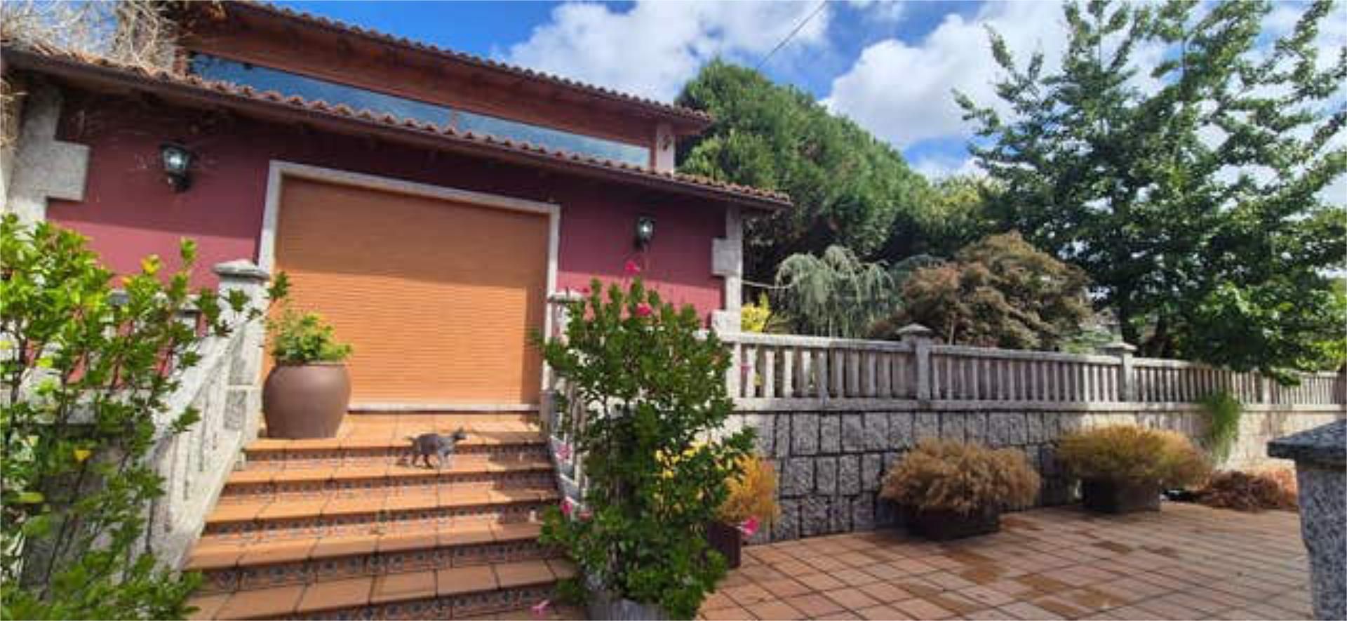 Vista exterior de Casa o chalet de alquiler en Pontevedra Capital  con Calefacción, Jardín privado y Terraza