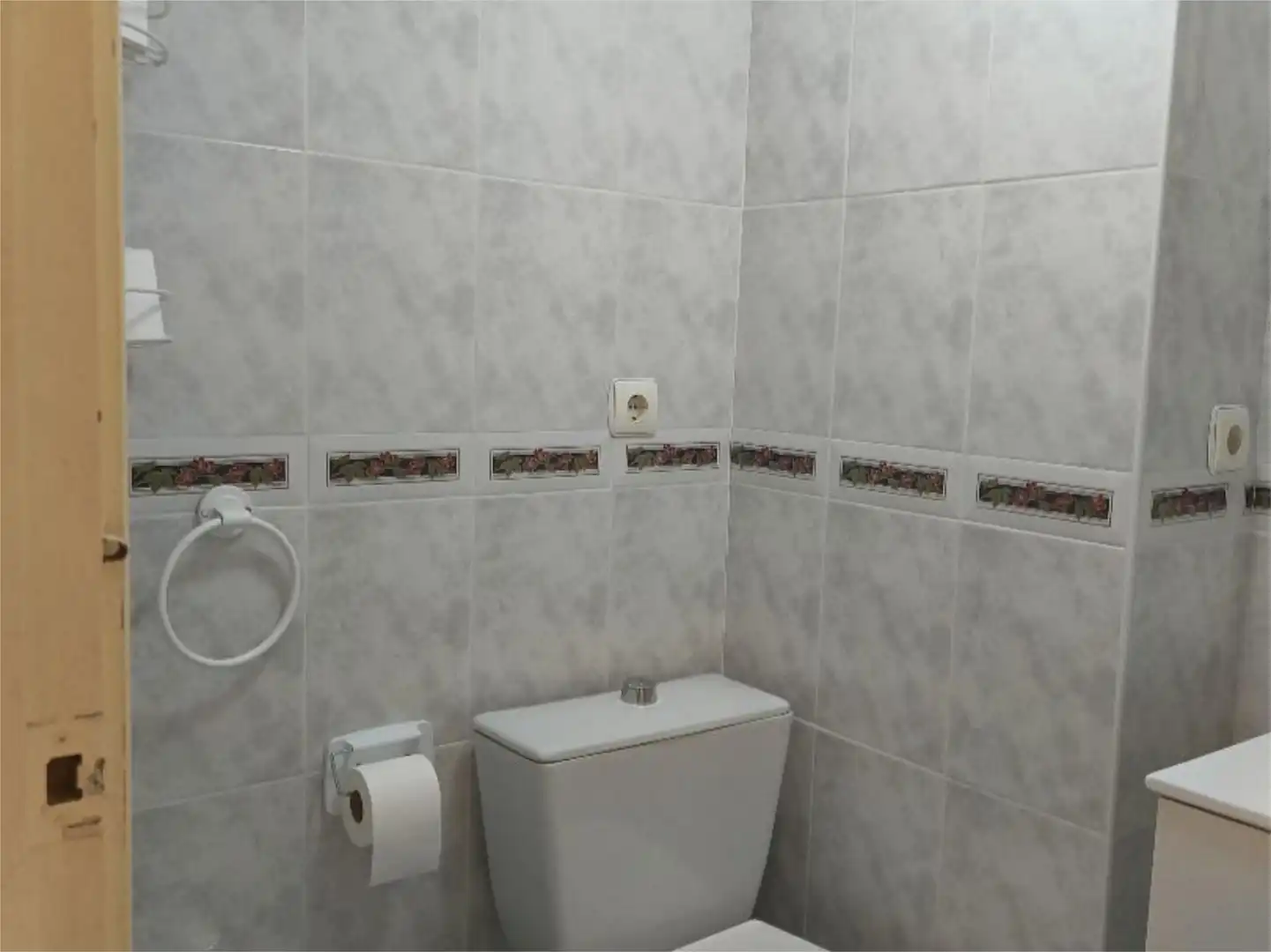 Wohnung zum Verkauf in Calle Paseo Marítimo, 20, Salobreña Costa Badezimmer von Wohnung zum Verkauf in Salobreña mit Terrasse, Schwimmbad und Balkon