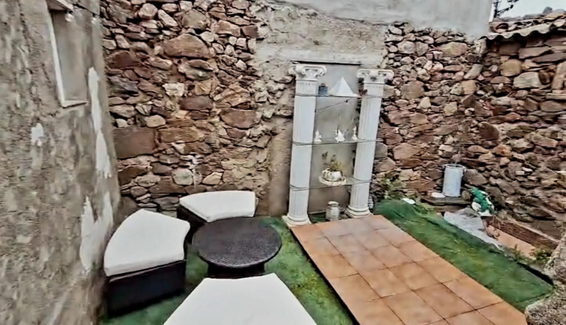 Terraza de Planta baja en venta en Narrillos del Álamo con Calefacción, Trastero y Amueblado