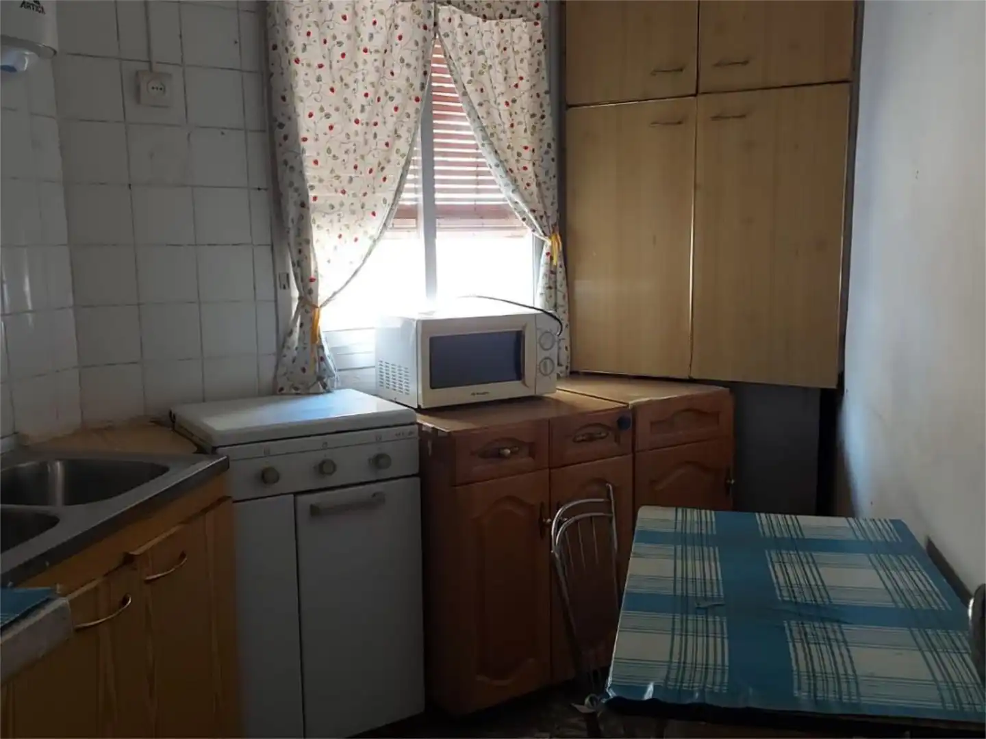 Piso en venta en Tenerife, 7, Ensanche - Franciscanos Cocina de Piso en venta en Albacete