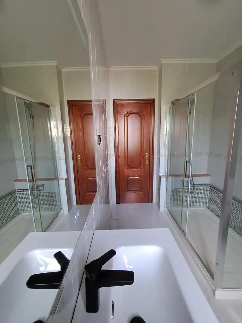 Bathroom of Flat for sale in Narón  with Heating, Private garden and Storage room