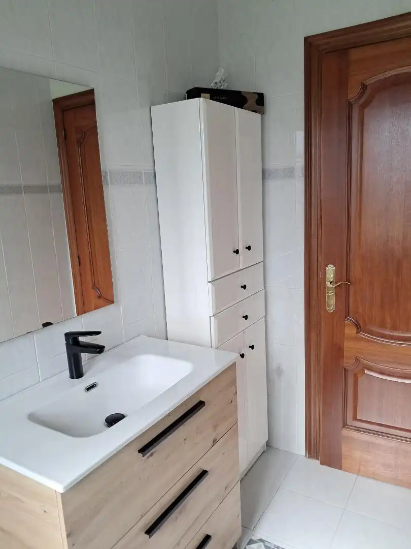 Bathroom of Flat for sale in Narón  with Heating, Private garden and Storage room