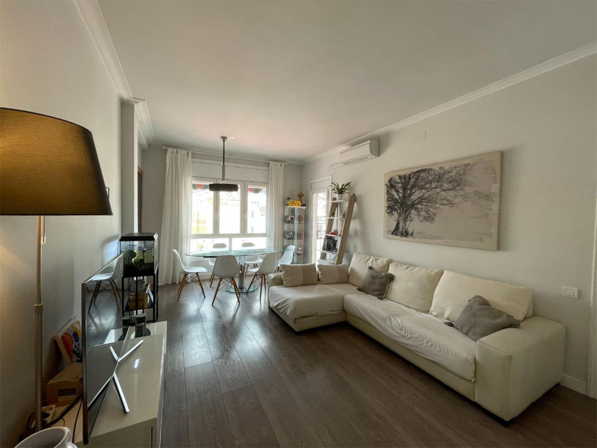 Sala de estar de Piso en venta en  Barcelona Capital con Aire acondicionado y Balcón