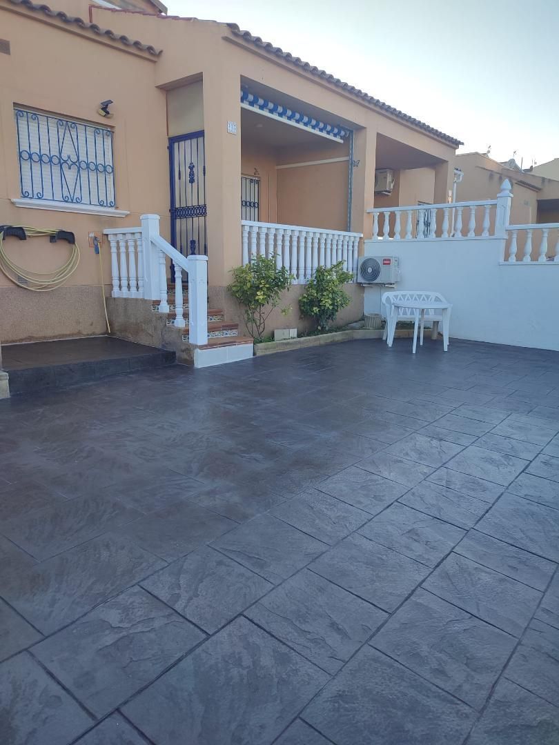 Flat for rent in Calle Escorpiones, 337, Los Balcones y los Altos