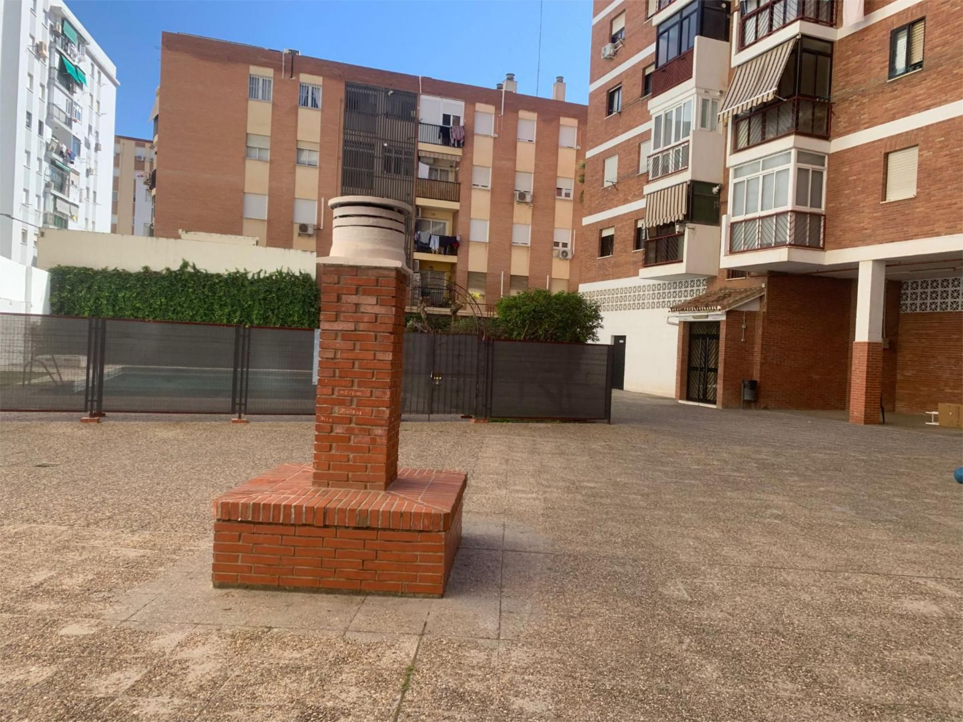 Vista exterior de Pis en venda en Málaga Capital amb Jardí privat, Traster i Piscina