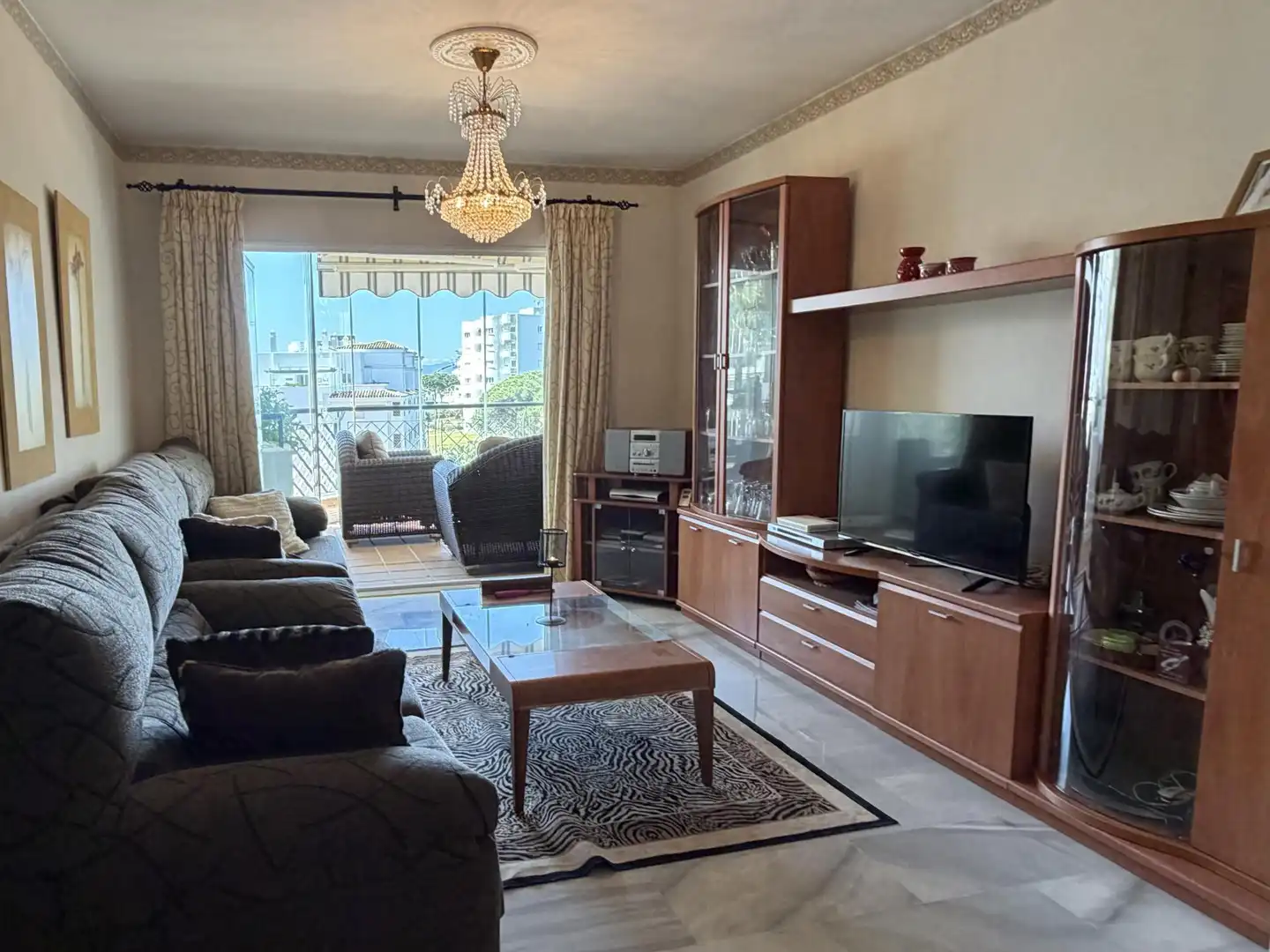 Flat for sale in Urbanizacion Alhamar, 1, Calahonda Living room of Flat for sale in Mijas with Air Conditioner, Heating and Private garden