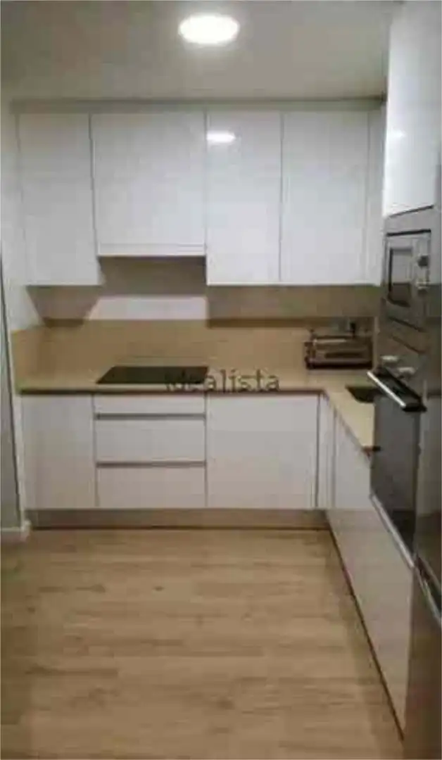 Küche von Wohnung zum Verkauf in Oviedo  mit Heizung, Abstellraum und Schwimmbad