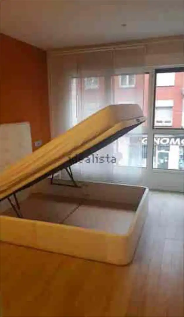 Schlafzimmer von Wohnung zum Verkauf in Oviedo  mit Heizung, Abstellraum und Schwimmbad