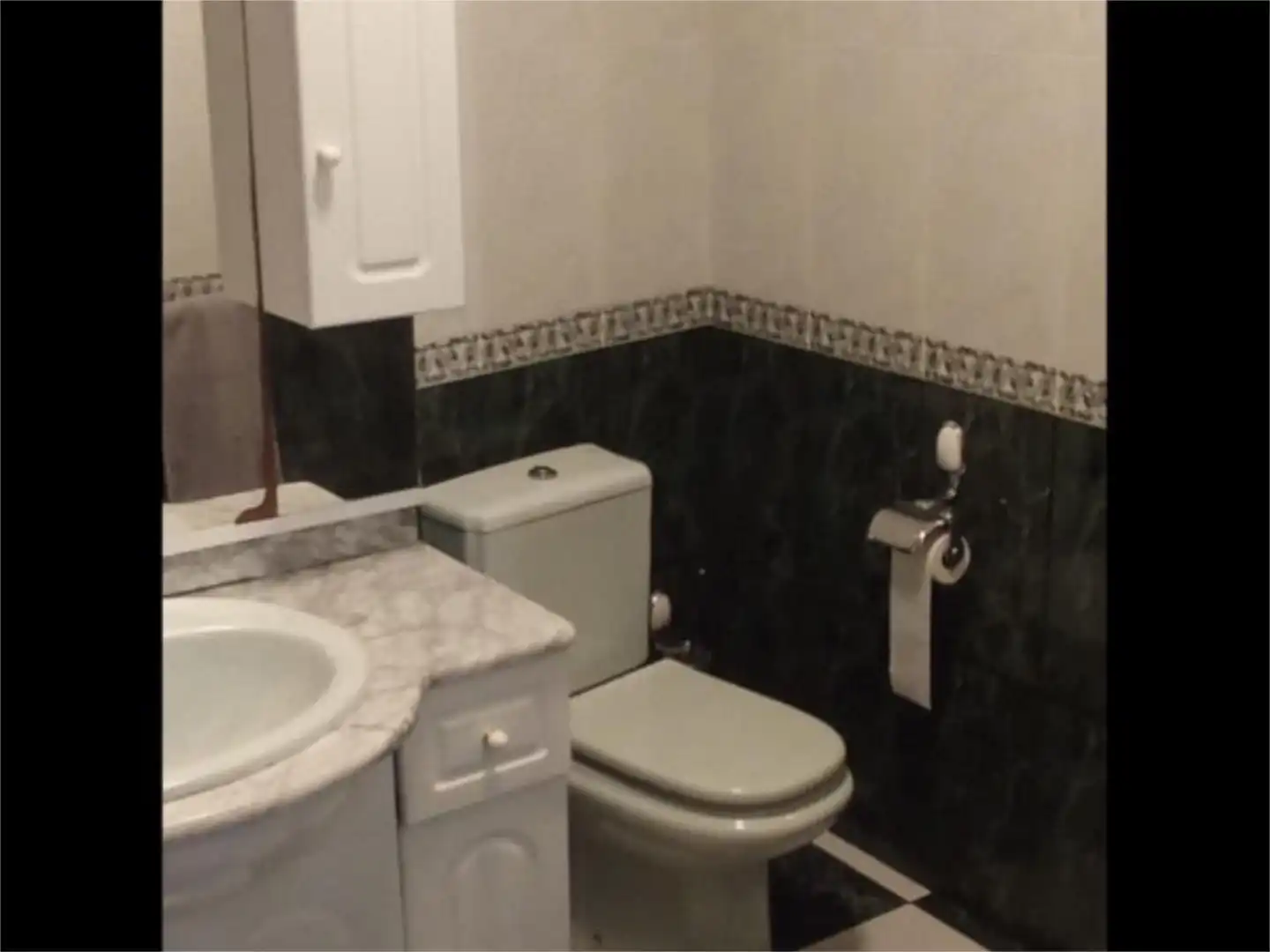 Baño de Piso de alquiler en Cedeira con Calefacción, Amueblado y Balcón