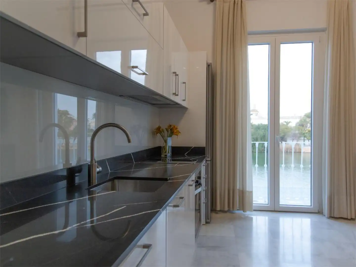 Flat for rent in Calle Betis, 19, Triana Casco Antiguo