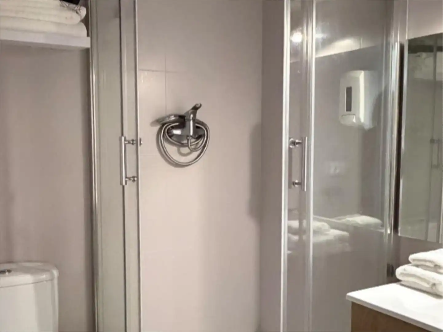 Wohnungen zum Verkauf in Carrer de L'hospital, 20, Centre Badezimmer von Wohnungen zum Verkauf in Blanes mit Klimaanlage