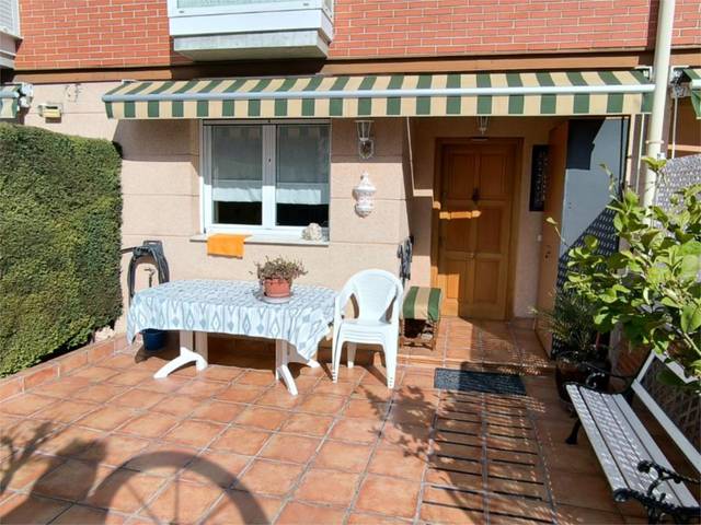 Casa adosada en Venta en Calle Quiñones, 34 en Ansoáin / Antsoain