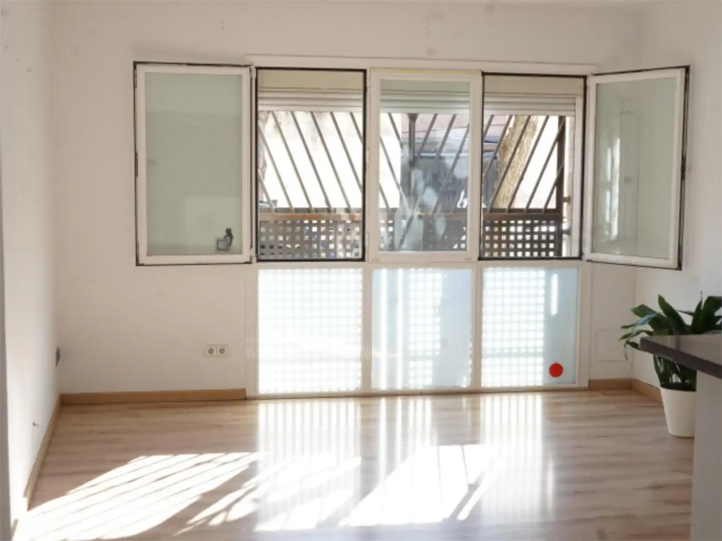 Piso en venta en Carrer de Calderón de la Barca, 135, El Carmel Piso en venta en Carrer de Calderón de la Barca, 135, El Carmel