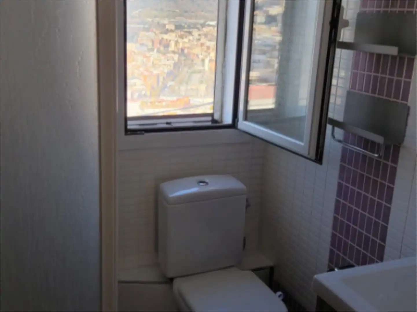 Piso en venta en Carrer de Calderón de la Barca, 135, El Carmel Piso en venta en Carrer de Calderón de la Barca, 135, El Carmel