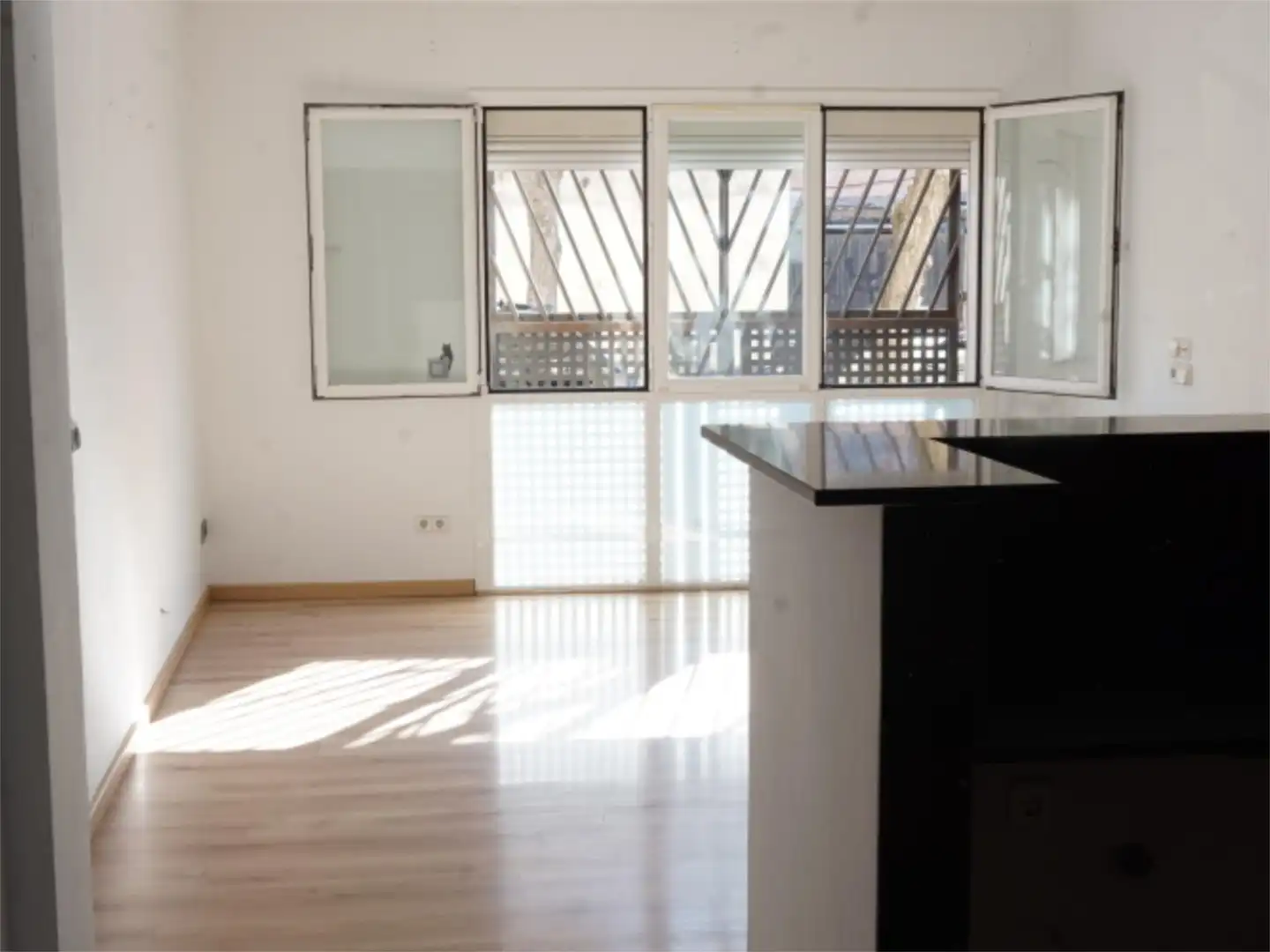 Piso en venta en Carrer de Calderón de la Barca, 135, El Carmel Piso en venta en Carrer de Calderón de la Barca, 135, El Carmel