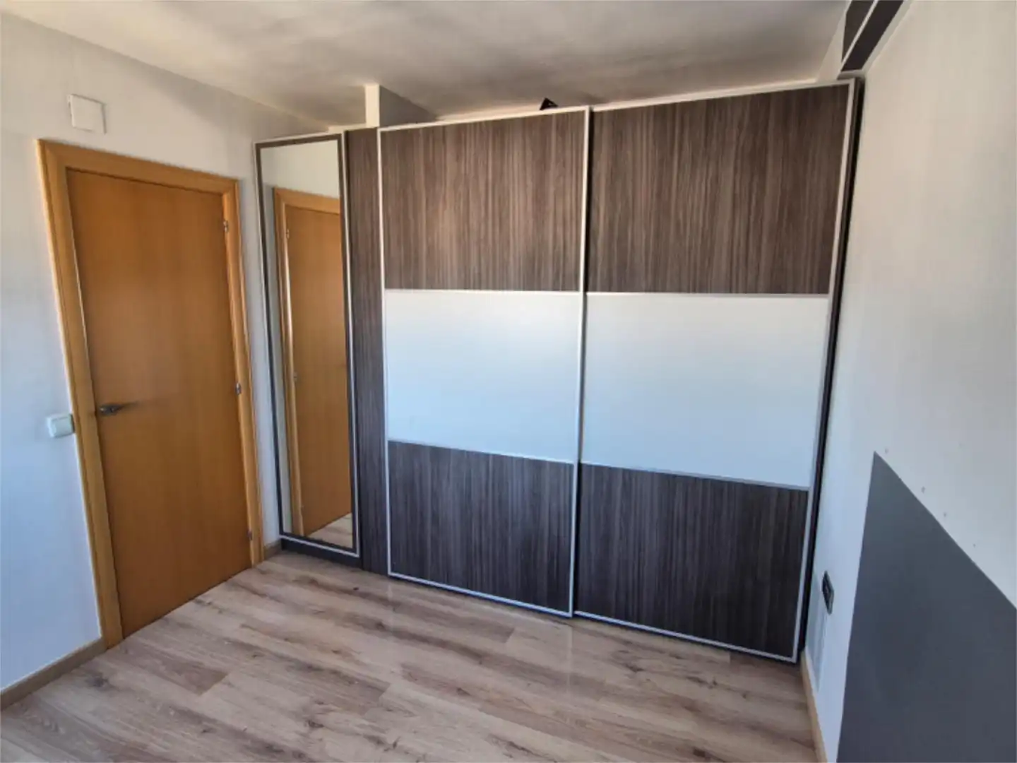 Piso en venta en Carrer de Calderón de la Barca, 135, El Carmel Piso en venta en Carrer de Calderón de la Barca, 135, El Carmel