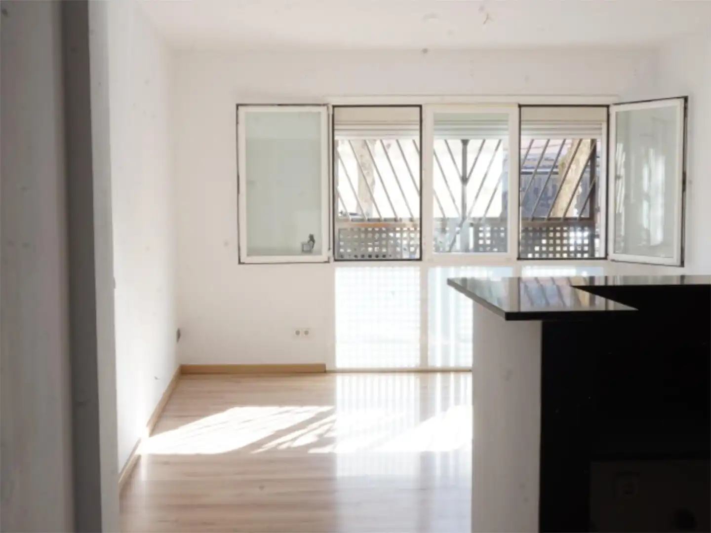 Piso en venta en Carrer de Calderón de la Barca, 135, El Carmel Piso en venta en Carrer de Calderón de la Barca, 135, El Carmel