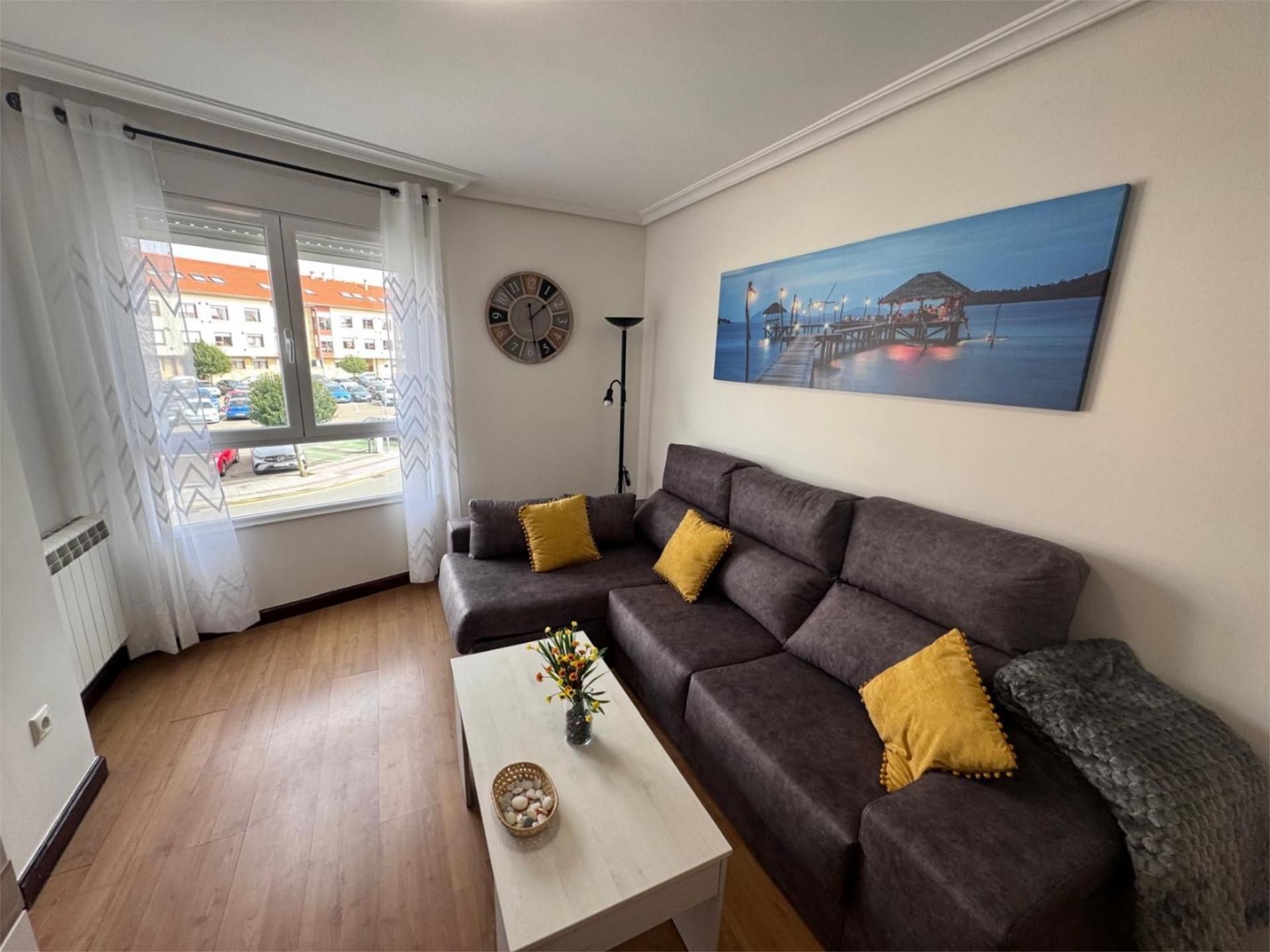 Living room of Flat for rent in Valverde de la Virgen  with Heating, Parquet flooring and Terrace