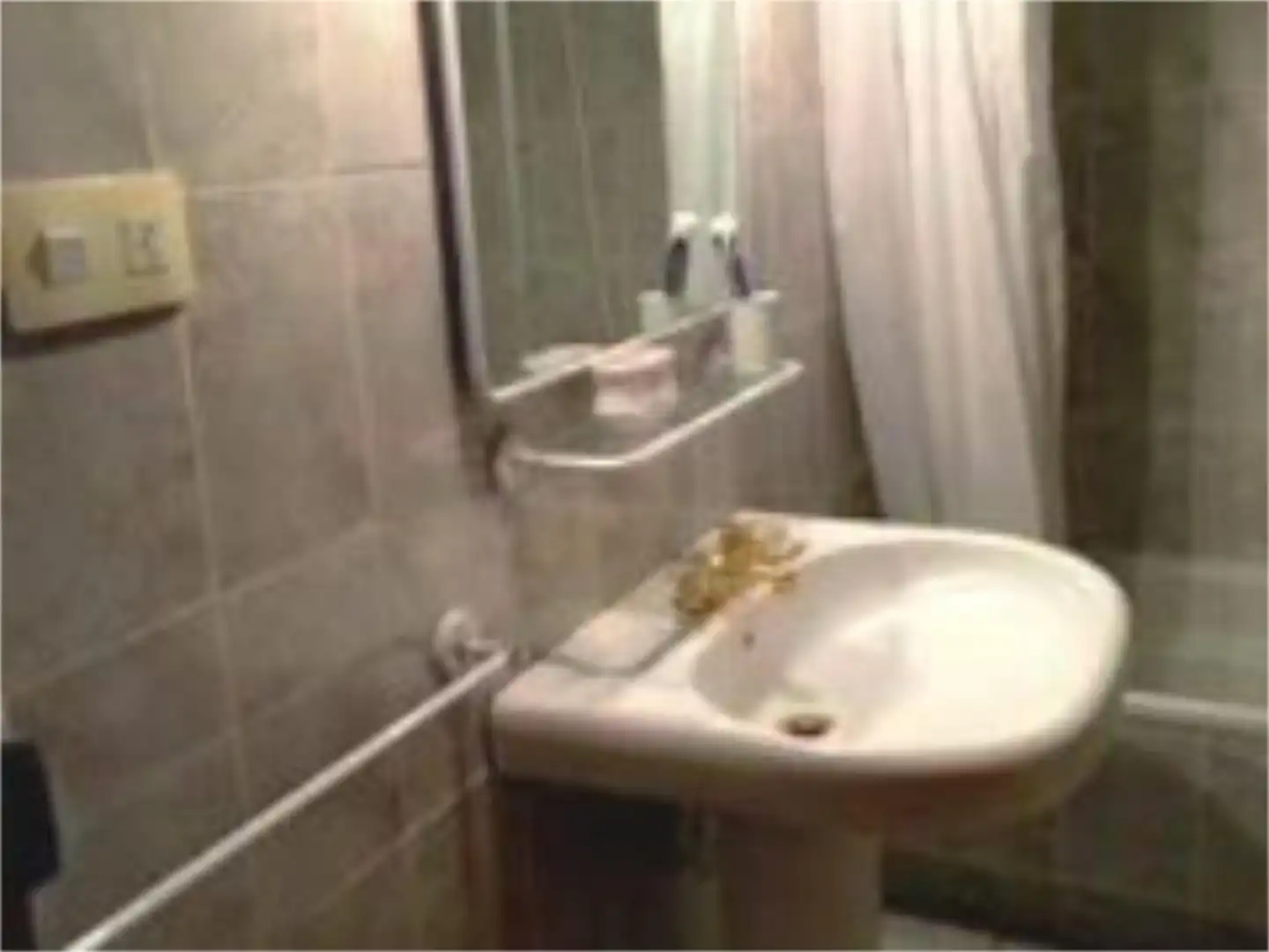 Casa adosada en venta en Calle la Abadía, 14, Caudete Baño de Casa adosada en venta en Caudete con Balcón