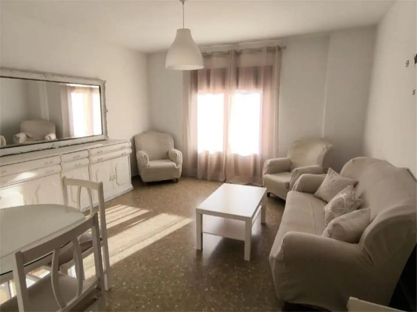 Piso de alquiler en Calle Campaneros, 6, Centro Sala de estar de Piso de alquiler en Antequera