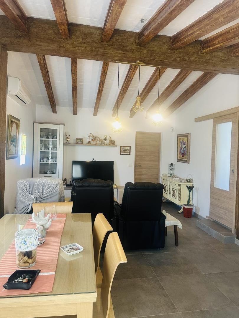 Finca rústica en venda a Callosa d'en Sarrià Sala d'estar de Finca rústica en venda en Callosa d'en Sarrià amb Aire condicionat, Calefacció i Jardí privat