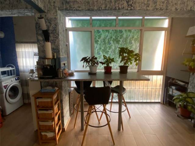 Piso en Venta en Calle del Cuarzo, 3 en Colonia Requena