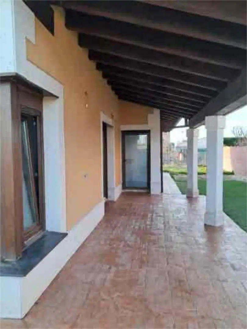 Casa adosada en venta en Aldeamayor de San Martín con Calefacción, Jardín privado y Terraza