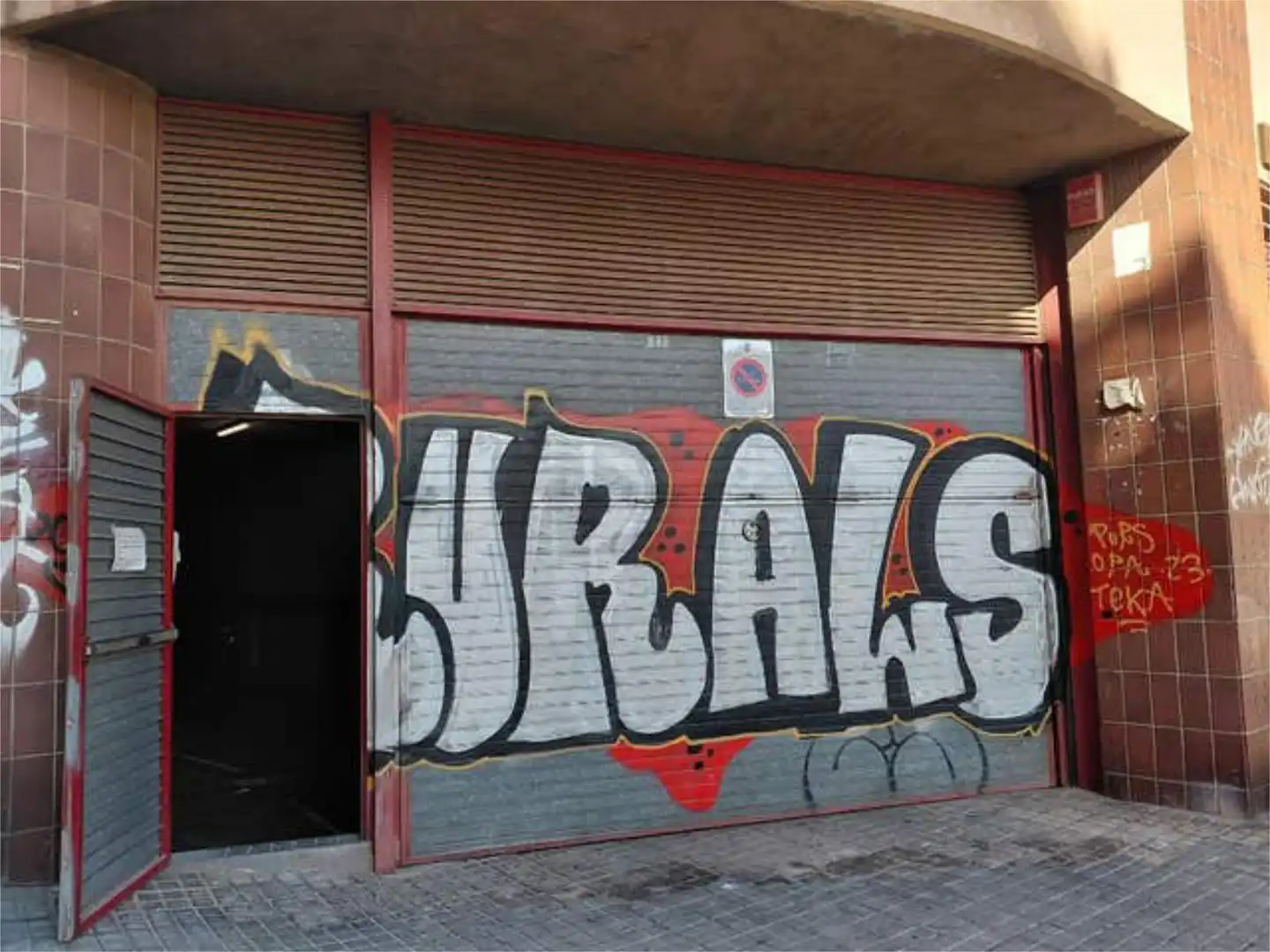 Garaje de alquiler en Badalona