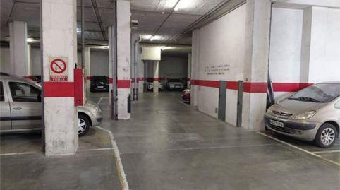 Foto 2 de Garaje de alquiler en Sant Crist, Badalona