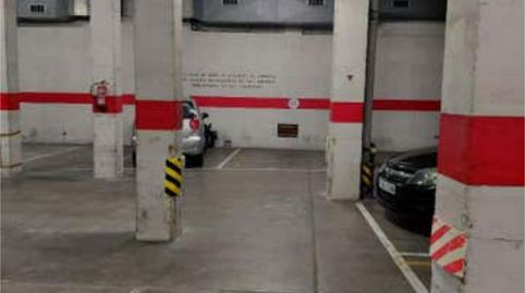 Foto 3 de Garaje de alquiler en Sant Crist, Badalona