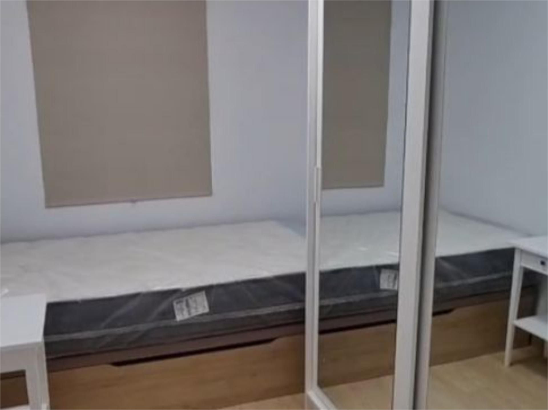 Schlafzimmer von Wohnung zur untervermieten in  Madrid Capital mit Heizung, Parkett und Terrasse