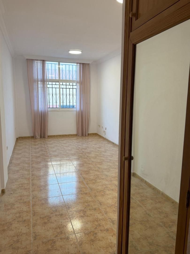 Flat for rent in Calle Alicia Navarro, 4, Vistabella - Villa Benitez - Ballester Flat for rent in Calle Alicia Navarro, 4, Vistabella - Villa Benitez - Ballester