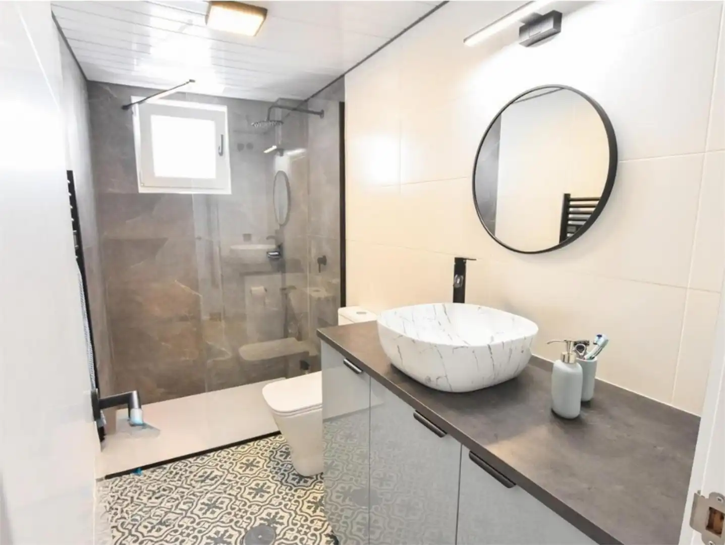 Wohnung zur Miete in Costa Levante, 1, Marina de la Torre Badezimmer von Wohnung zur Miete in Mojácar mit Klimaanlage, Heizung und Privatgarten