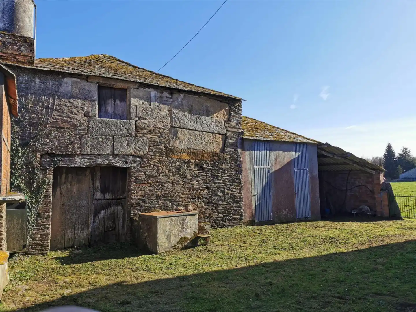 Finca rústica en venta en Lugar Campo de Arriba-Saavedra, 52, Begonte Vista exterior de Finca rústica en venta en Begonte con Jardín privado y Terraza