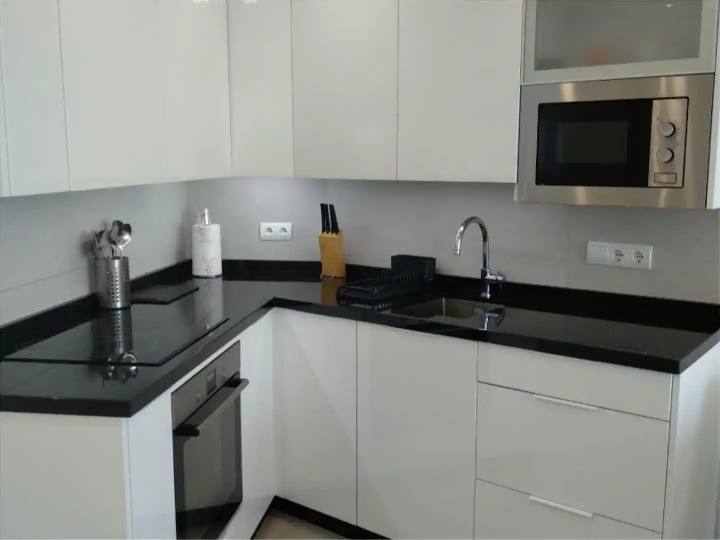 Piso de alquiler en Calle la Colina, 1, La Colina Cocina de Piso de alquiler en Torremolinos con Aire acondicionado, Calefacción y Piscina