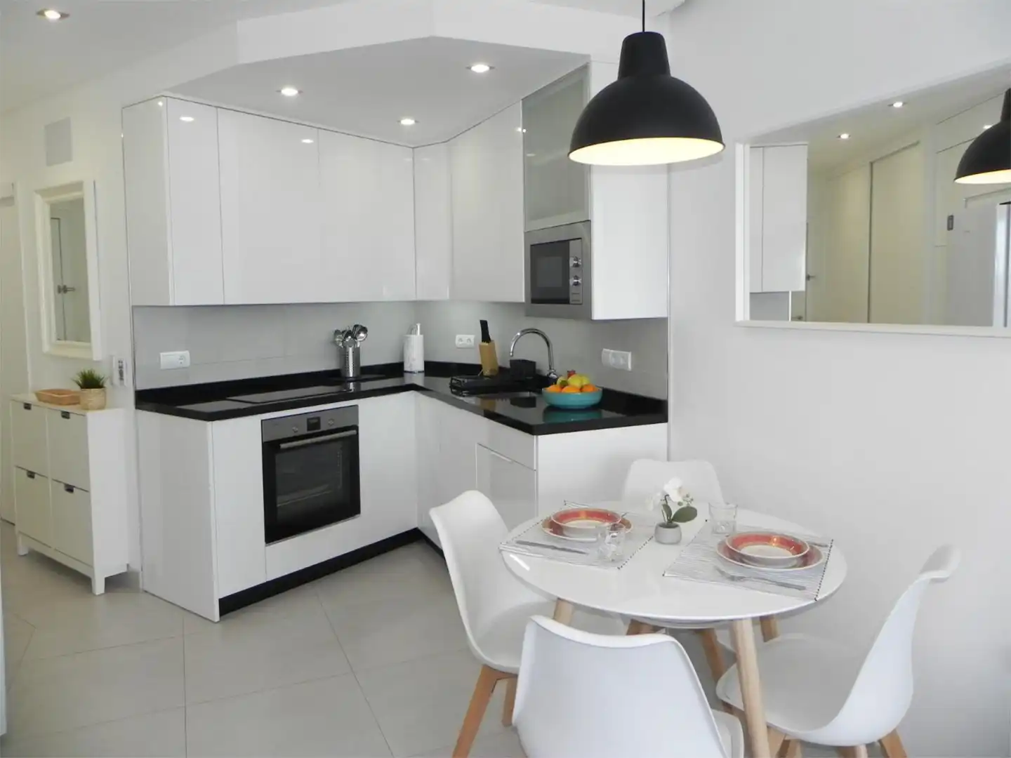 Piso de alquiler en Calle la Colina, 1, La Colina Cocina de Piso de alquiler en Torremolinos con Aire acondicionado, Calefacción y Piscina