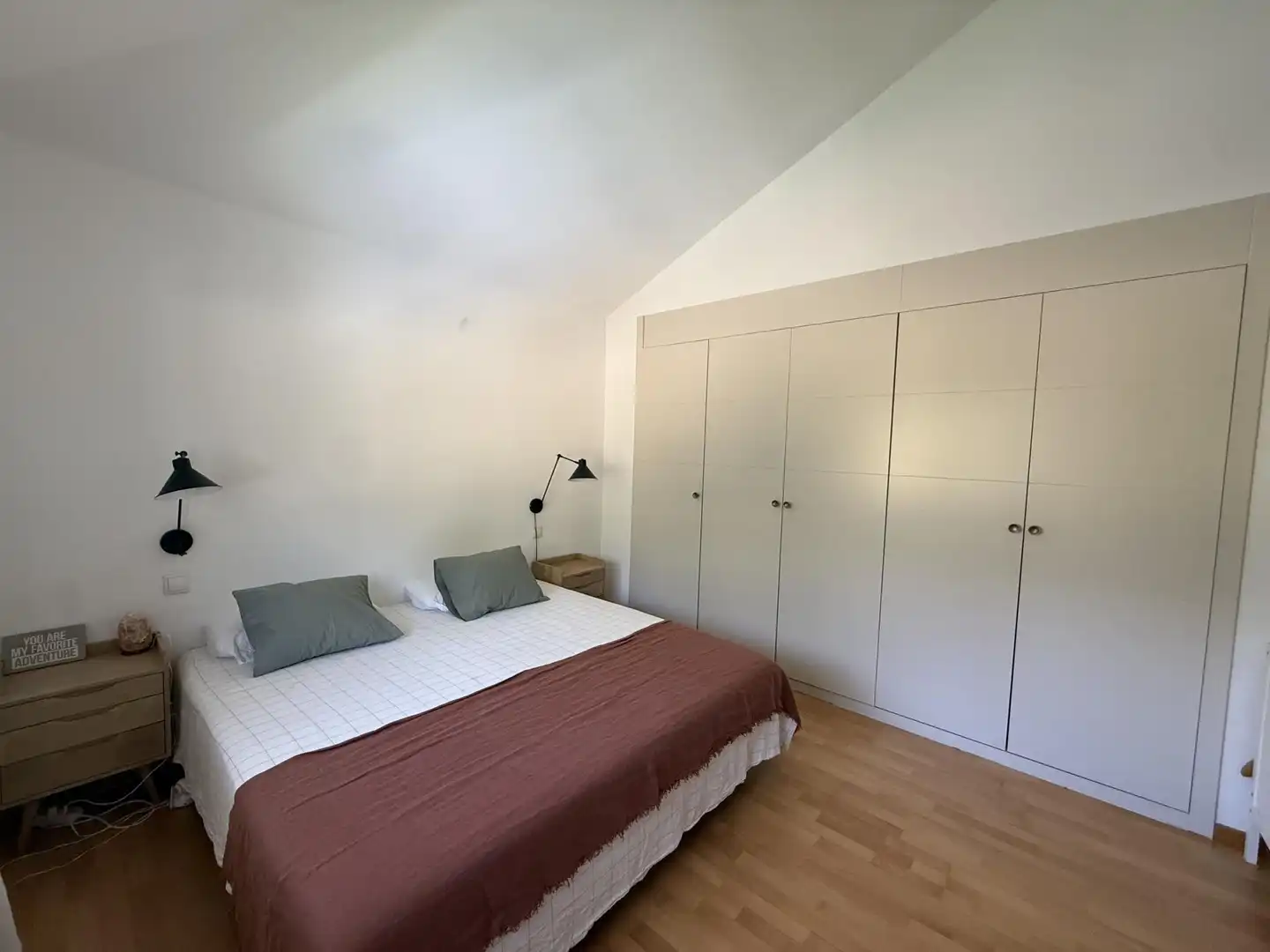Casa o chalet en venta en Desconocido, 31x, Mataelpino Habitación de Casa o chalet en venta en El Boalo - Cerceda – Mataelpino con Terraza, Piscina y Balcón