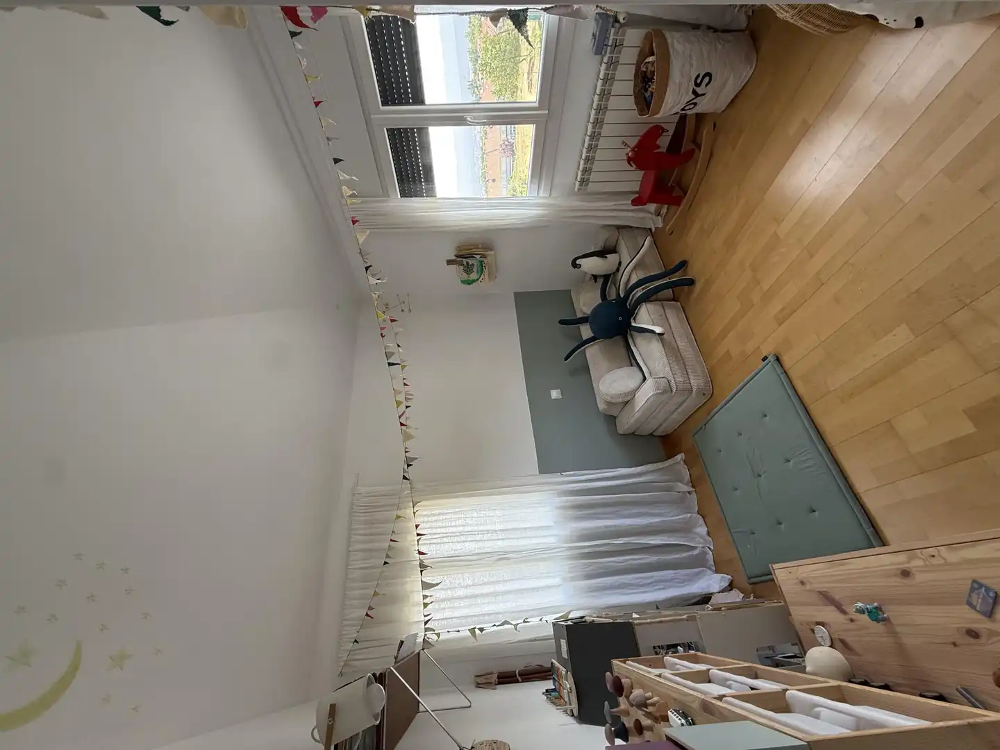 Casa o chalet en venta en Desconocido, 31x, Mataelpino Sala de estar de Casa o chalet en venta en El Boalo - Cerceda – Mataelpino con Terraza, Piscina y Balcón