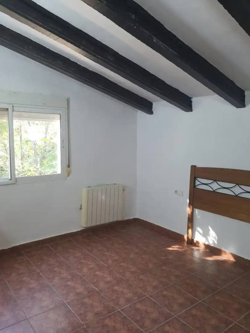 Dormitori de Finca rústica en venda en Villena amb Jardí privat, Terrassa i Traster