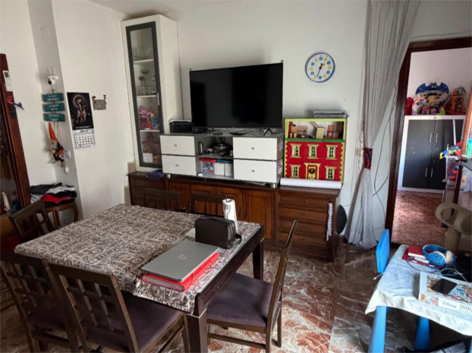 Sala d'estar de Pis en venda en Algeciras amb Aire condicionat i Terrassa